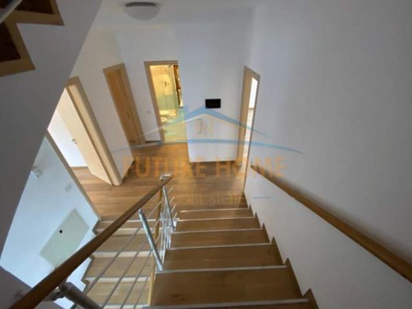 Tirane, jepet me qera Vile, 4 Katshe,  550 m² 2.400 Euro (Sauk)