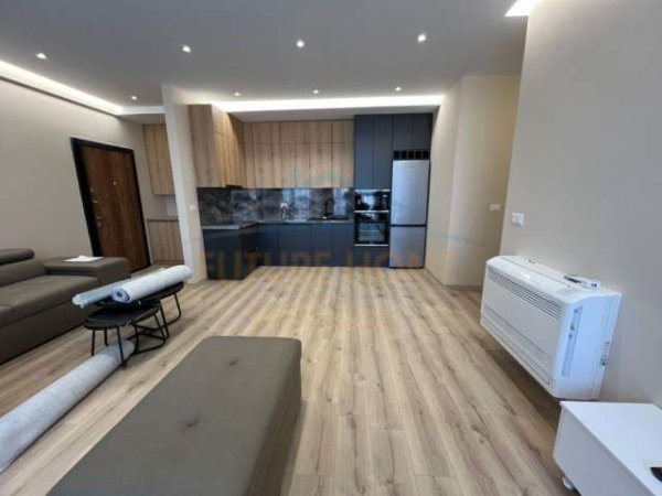 Tirane, jepet me qera apartament 2+1+BLK Kati 5, 96 m² 700 Euro (Rruga Jordan Misja)