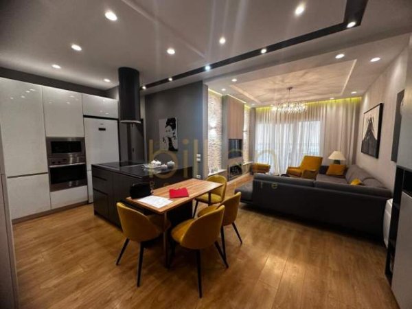Tirane, jepet me qera apartament 2+1+A+BLK Kati 2, 109 m² 900 Euro (KOPSHTI BOTANIK)