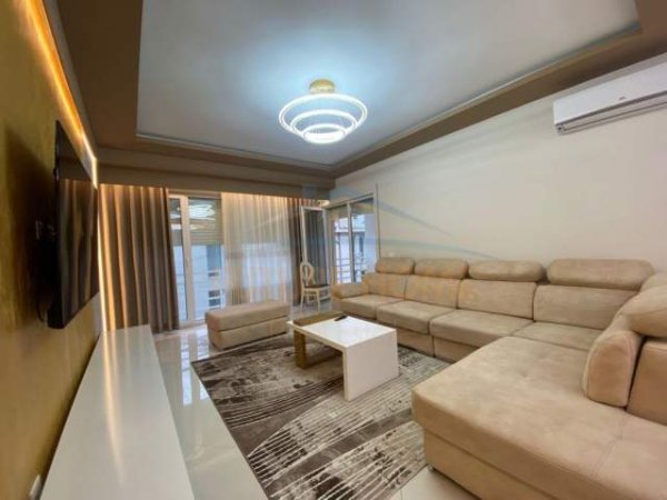 Tirane, jepet me qera apartament duplex Dublex Kati 1, 117 m² 1.700 Euro (Rezidenca Kodra e Diellit 1)