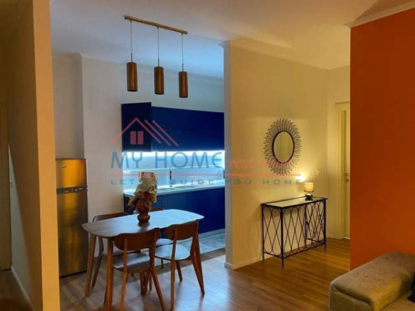 Tirane, jepet me qera apartament 1+1+BLK Kati 2, 71 m² 750 Euro (Pallati me Shigjeta)