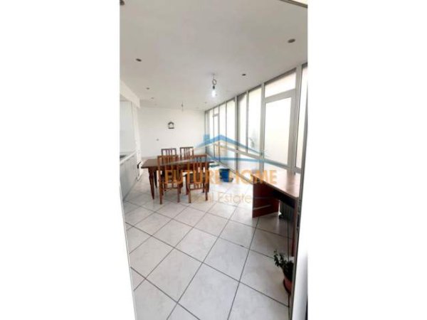 Tirane, shitet apartament 2+1 Kati 3, 105 m² 260.000 Euro (KOMUNA E PARISIT)