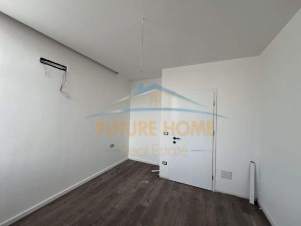 Tirane, apartament 1+1+BLK Kati 8, 84.000 Euro (Unaza e Re)