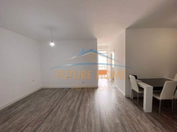 Tirane, shes apartament 1+1+BLK Kati 4, 74 m² 138.000 Euro (Kodra e Diellit)