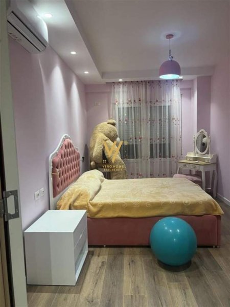 Tirane, jepet me qera apartament 2+1 Kati 2, 120 m² 890 Euro (KODRA E DEILLIT 2)
