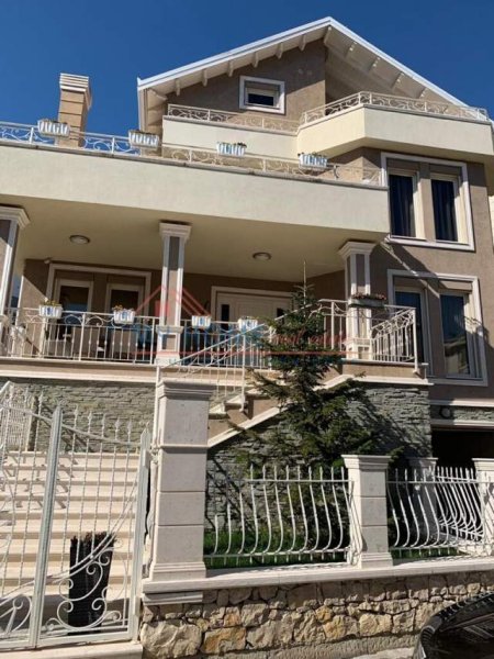 Tirane, shitet Vile Kati 4, 720 m² 1.300.000 Euro (Rezidenca Akacia Hills.)