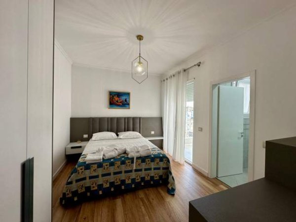 Tirane, jepet me qera apartament 2+1+BLK Kati 8, 99 m² 1.100 Euro (qemal stafa)