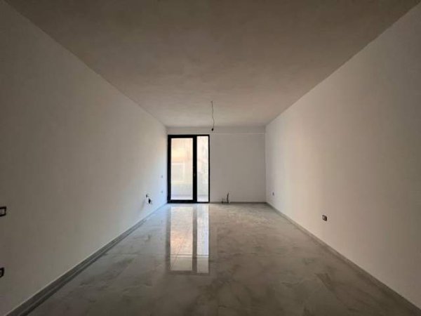 Sarande, shitet apartament 1+1 Kati 4, 87 m² 155.000 Euro (sarande)