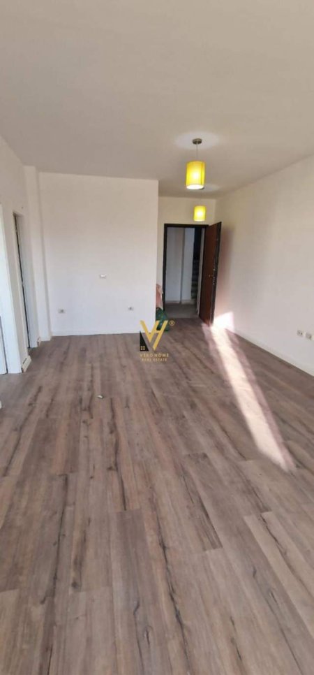 Tirane, shitet apartament 1+1+BLK Kati 5, 68 m² 93.000 Euro (LAPRAKE)