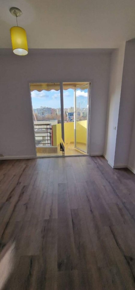 Tirane, shitet apartament 1+1+BLK Kati 5, 68 m² 93.000 Euro (LAPRAKE)