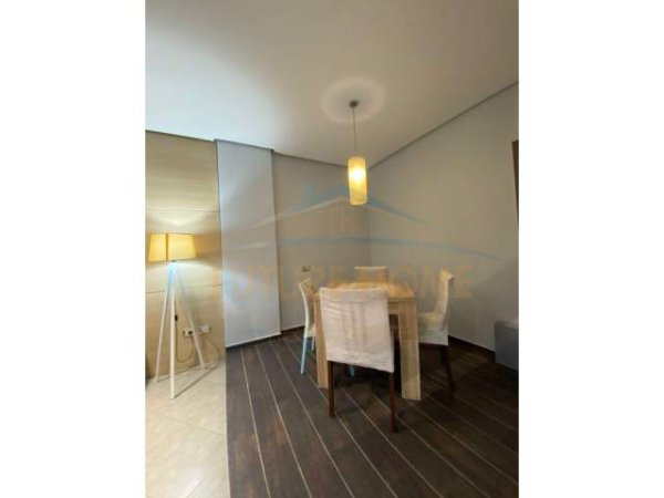 Tirane, shitet apartament 1+1 Kati 7, 76 m² 118.000 Euro (KOMUNA E PARISIT)