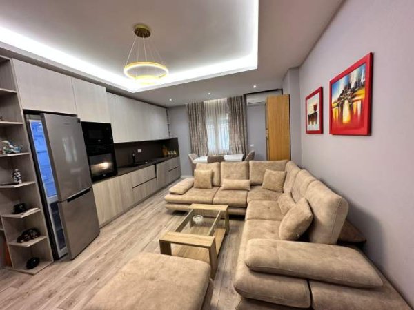 Tirane, shes apartament 2+1 Kati 2, 94 m² 145.000 Euro (ish restorant durresi)