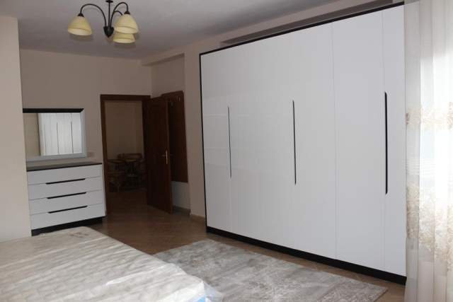 Tirane, jepet me qera apartament 2+1+A+BLK Kati 2, 130 m² 600 Euro (SHKOLLA E BALETIT)