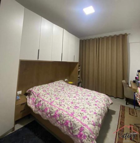 Tirane, jepet me qera apartament 1+1 Kati 5, 80 m² 700 Euro (21 Dhjetori)