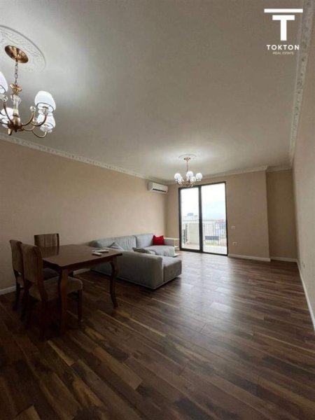 Tirane, shitet apartament 2+1 Kati 2, 108 m² 265.000 Euro, TT 484