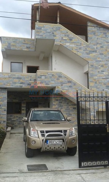 Tirane, shitet apartament Kati 2, 250.000 Euro (Don Bosk)