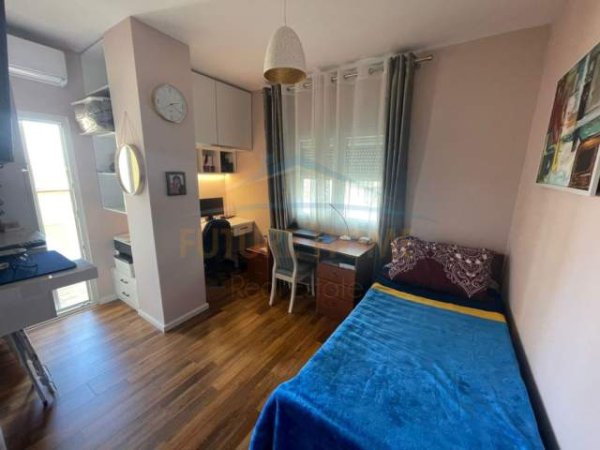 Tirane, jepet me qera apartament 2+1+BLK Kati 2, 80 m² 650 Euro (Jordan Misja)