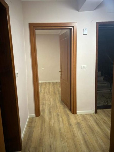 Tirane, jepet me qera apartament Kati 3, 60 m² 550 Euro (Myslym Shyri)