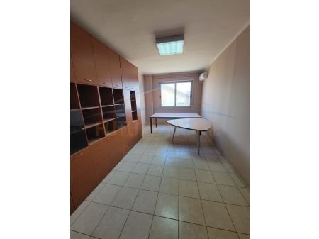 Tirane, shitet apartament 2+1+BLK Kati 8, 92 m² 83000Euro (Kthesa E Kamzes)
