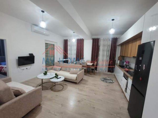 Tirane, jepet me qera apartament 2+1+BLK Kati 3, 95 m² 500 Euro (Ali Demi)