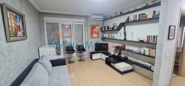 Tirane, jepet me qera apartament 2+1+BLK Kati 5, 100 m² 700 Euro (21 Dhjetori)