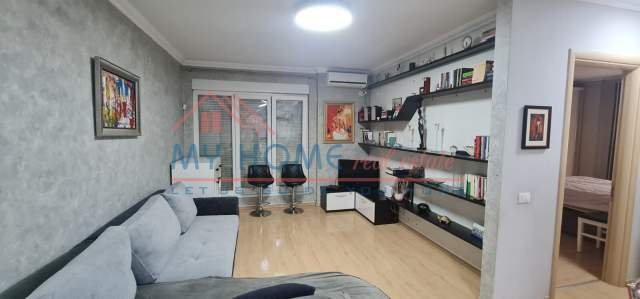 Tirane, jepet me qera apartament 2+1+BLK Kati 5, 100 m² 700 Euro (21 Dhjetori)