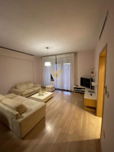 Tirane, shitet apartament 2+1 Kati 4, 126 m² 210.000 Euro (LIQENI ARTIFICIAL)