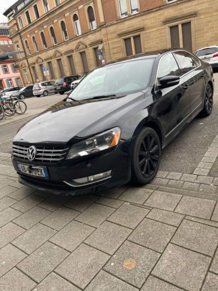 Tirane, shes makine Volkswagen Passat Viti2014 8500 euro