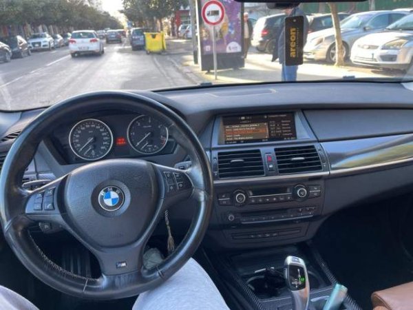 Durres, shitet makine BMW X5 Viti 2009, 8.500 Euro