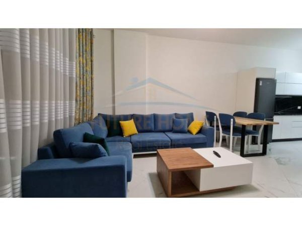Tirane, shitet apartament 1+1+BLK Kati 7, 77 m² 175.000 Euro (Kompleksi Square 21)