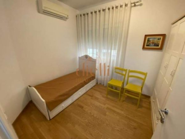 Tirane, shitet apartament 3+1 220 m²  rezidenca Touch of the Sun (Mjull, Bathore)