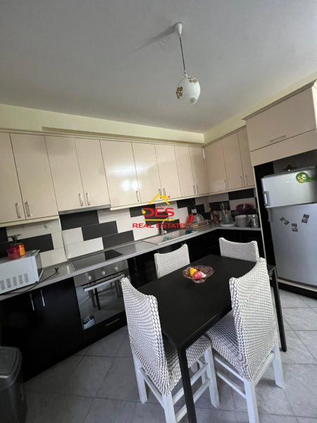 Vlore, jepet me qera apartament 1+1+BLK Kati 6, 79 m² 300 Euro (Transballkanike)