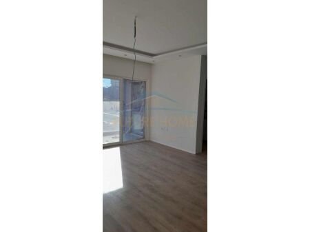 Tirane, jepet me qera apartament 2+1+BLK Kati 3, 111 m² 500 Euro (Rruga 5 Maji)
