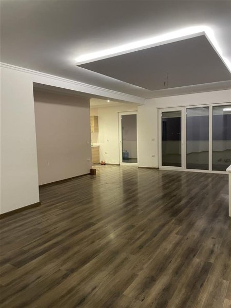 Qera- Apartament 3+1 ne Ali Dem 550 euro