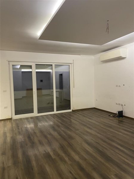 Qera- Apartament 3+1 ne Ali Dem 550 euro