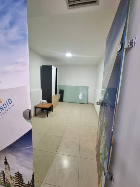 Qera, Ambient Biznesi, Rruga Fortuzi, Tiranë - 400€ | 55 m²