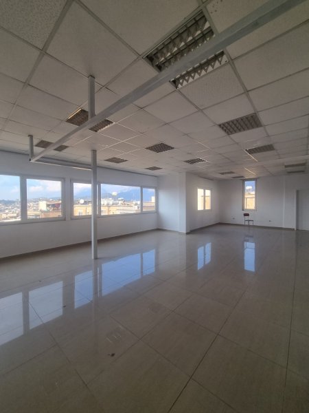 Qera, Godinë Biznesi, Rruga Aleksandër Moisiu, Tiranë - 5000€ | 1323 m²