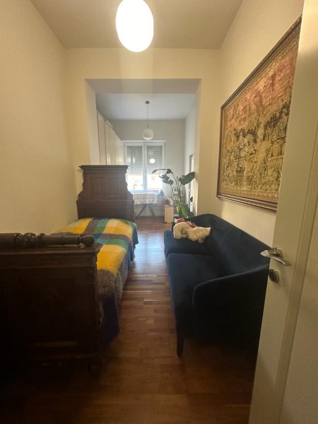 Qera, Apartament 3+1, Pazari i Ri, Tiranë - 1500€ | 140m²