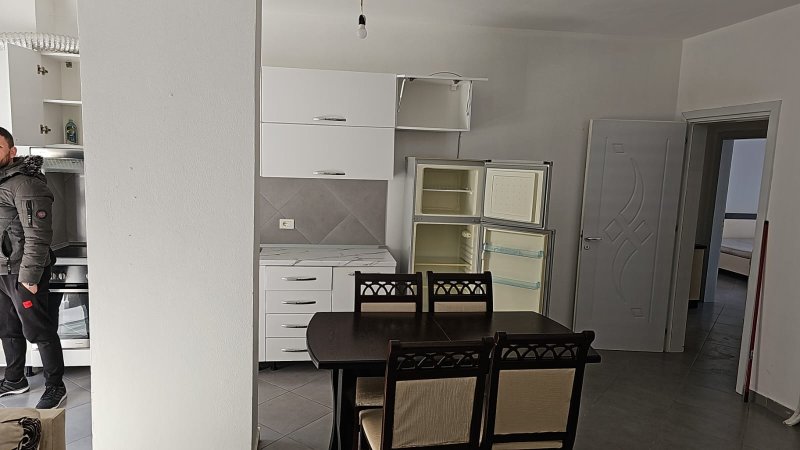 Apartament Me Qera 2+1 Tek Kopshti botanik (ID B220714) Tirane