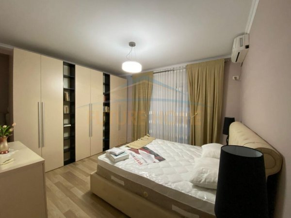 Qera, Apartament 2+1+2+Post Parkimi, Rruga e Kavajës, Tiranë 1200 Euro