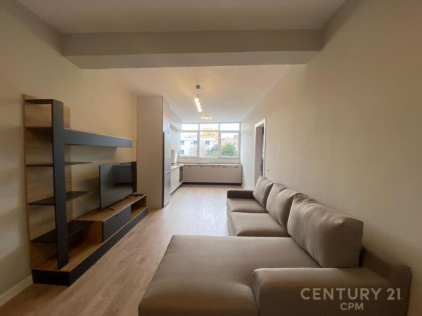 Apartament 1+1 për Qira në 21 Dhjetori - 500€ | 69 m²