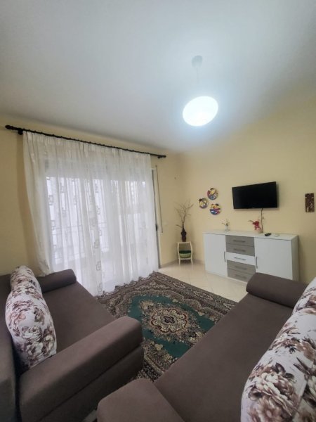 Qera, Apartament 1+1, Fresku, Tiranë