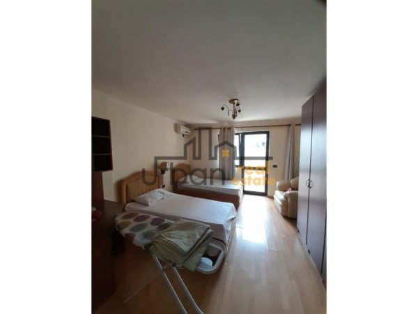 Shitet, Apartament 2+1+ Ballkon, Stadiumi Dinamo, Tiranë - 200 000€ | 88 m²