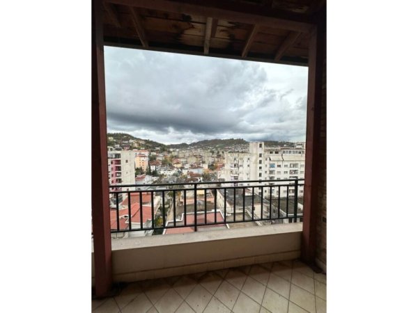 Apartament 2+1 Plus post PARKIMI Për Qira në Yzberish, Tiranë