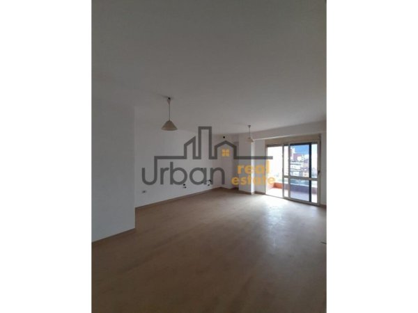 Shitet, Apartament 1+1, Usluga, Tiranë - 150 000€ | 68m²