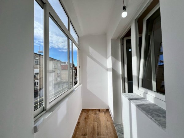 Shitet Apartament 2+1 “Oxhaku”, Tiranë. (129.000 Euro)