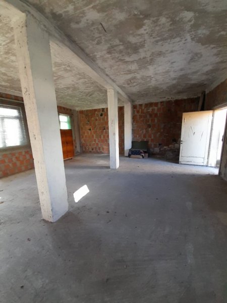 Shitet, Shtëpi private, Zogu i Zi , Tiranë -135,000€ | 188.8 m²