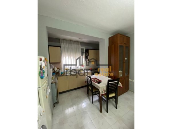 Shitet, Apartament 1+1, Stadiumi Dinamo, Tiranë - 120 000€ | 66 m²