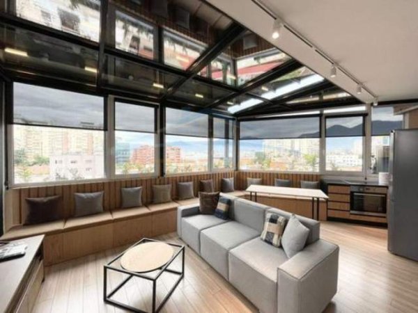 Tirane, shitet apartament 2+1 Kati 8, 120 m² 220.000  (Prane Shkolles Harry Fultz)