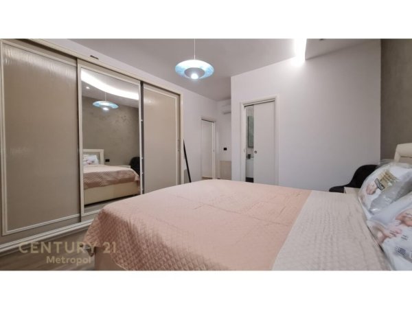 Apartament per qira 2+1 me 1 post parkimi, prane Qendres Tregtare TEG!  1,500 € /Muaj